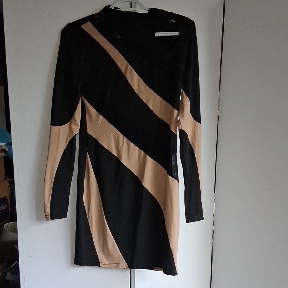Fashion Nova Black and Tan Long Sleeve Dress
